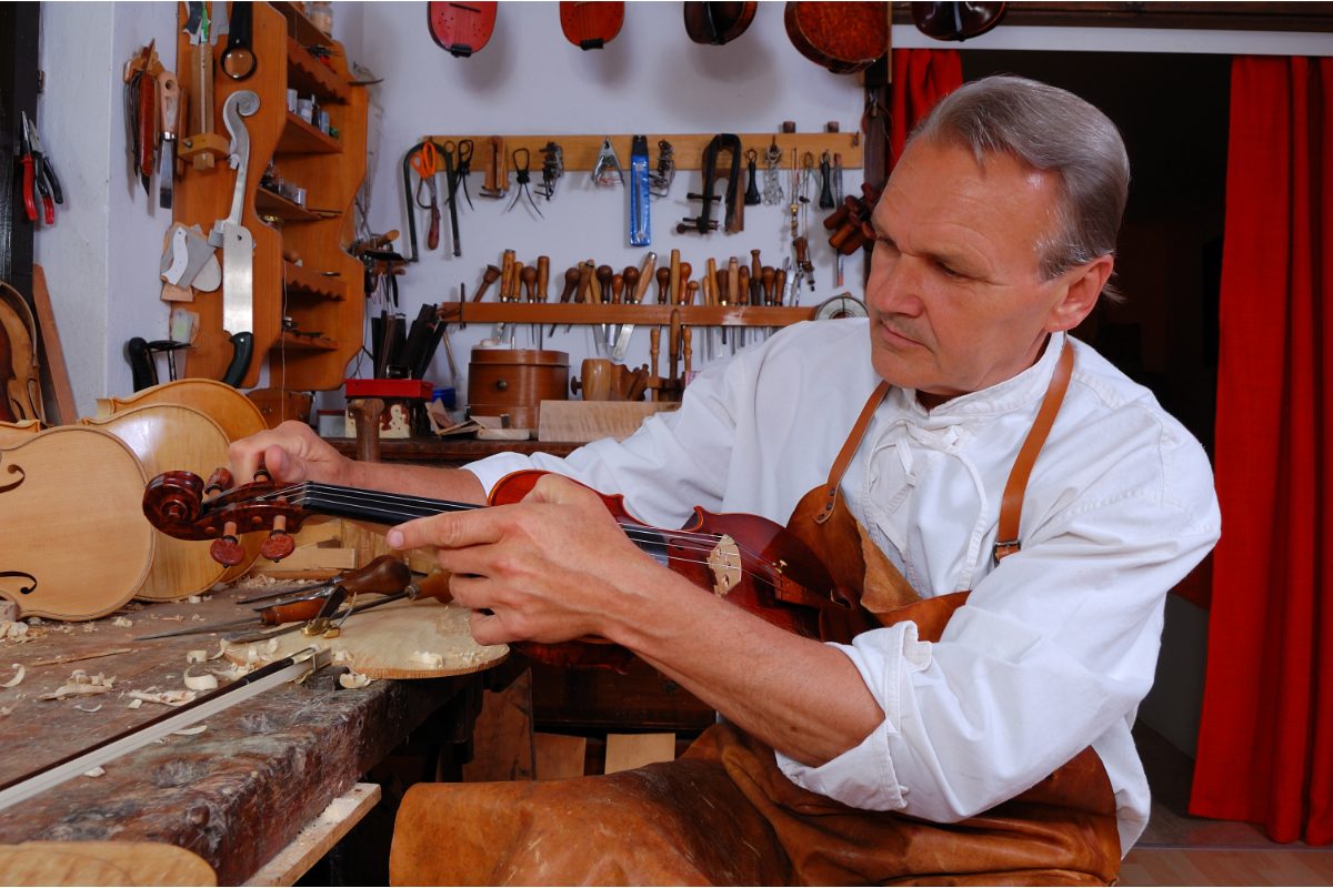Histoire de la lutherie en Europe : traditions et innovations